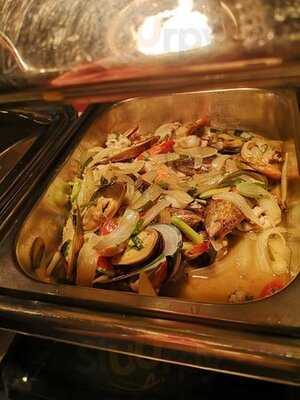 Crave Wine Bar & Restaurant @aloft Bangkok