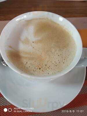 Crave Wine Bar & Restaurant @aloft Bangkok