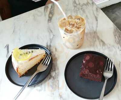 แฮนด์ แอนด์ ฮาร์ท