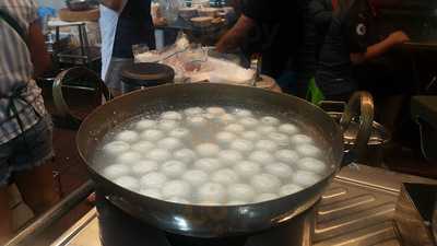 ขนมปังเจ้าอร่อยเด็ดเยาวราช