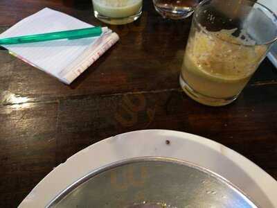 ร้านอาหาร ซิกซ์โอคล็อก (หกโมงเช้า)