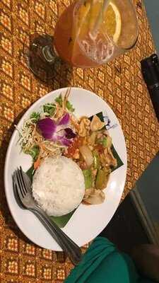 Buranee Bar & Bistro