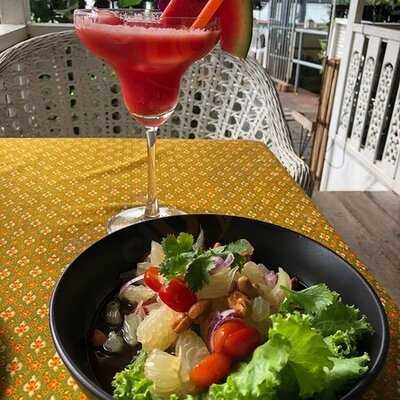 Buranee Bar & Bistro