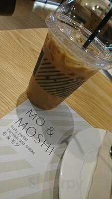 Mo & Moshi