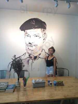 บรันช์ เมคเกอร์ คาเฟ่