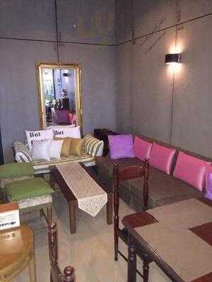 นอกกระชาน