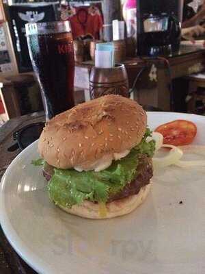 เดอะเทเวิร์น