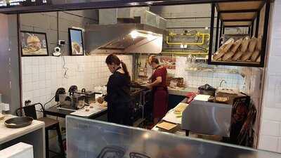 โอเอ็มจี เบอร์เกอร์ - เซ็นทรัลมารีน่า