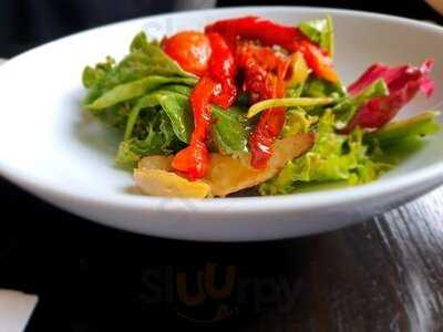 Wine Connection Tapas Bar & Bistro - Rain Hill, Sukhumvit 47