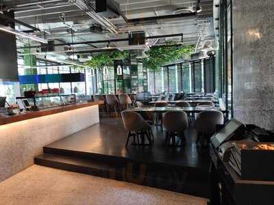 Wine Connection Tapas Bar & Bistro - Rain Hill, Sukhumvit 47