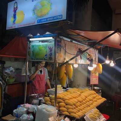 Ning's Mango Stand