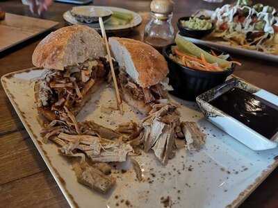 โร้ดเฮ้าส์ บาร์บีคิว