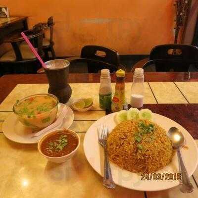 Mehfil Indian Bar & Restaurant