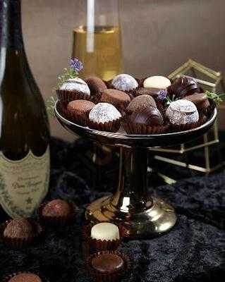 ทอยซ์เชอร์ช็อกโกแลต  