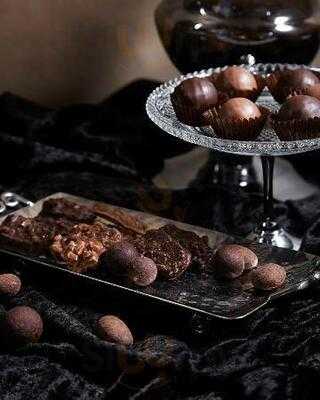 ทอยซ์เชอร์ช็อกโกแลต  