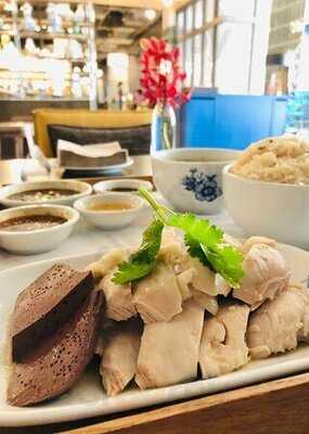 Ruenton Coffeeshop At The Montien Hotel