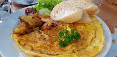 Maestro Gelato Cafe, Breakfast & Bakery