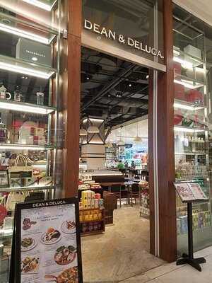 Dean & Deluca -  Emquartier