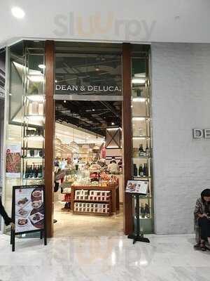 Dean & Deluca -  Emquartier