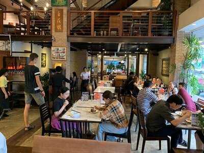 ครัวดอกไม้ขาว