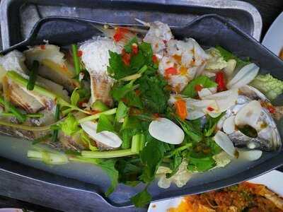 ร้านอาหารหาดแสนสำราญ