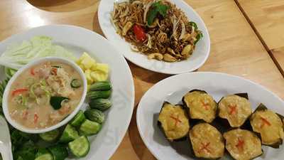 แหลมเจริญซีฟู้ด