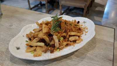 Stone And Star Restaurant