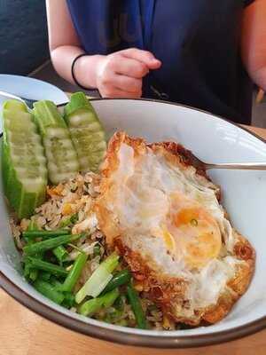 ร้านอาหารไทยนิยม