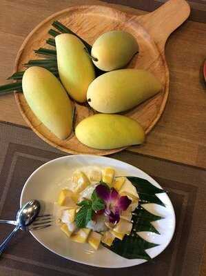 Markland Cafe' & Restaurant