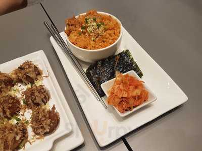 บอนชอน ชิคเก้น สาขา ซีนสเปซ ทองหล่อ 13