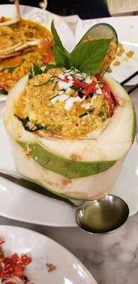 ชิงช้าชาลี สาขาพารากอน