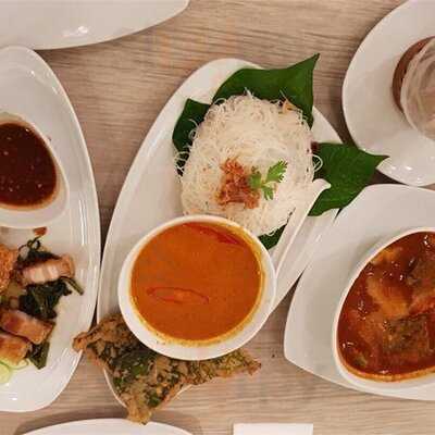 ชิงช้าชาลี สาขาพารากอน