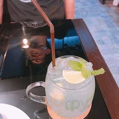 Inn Train Cafe & Restaurant