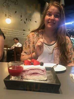 Greyhound (1st Floor@siamcenter)