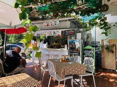 เดอะ โมค่า คาเฟ่ พระตำหนัก ซอย 6