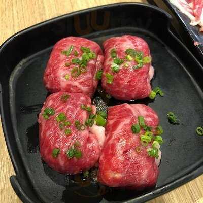 เพนกวินกินชาบู