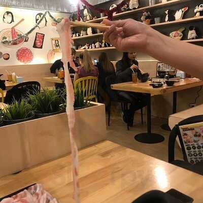 เพนกวินกินชาบู