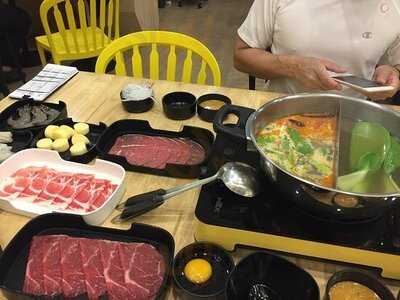 เพนกวินกินชาบู