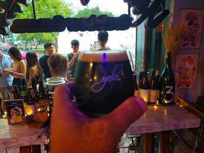Yolo Craft Beer Bar
