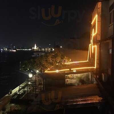 ต้นมะกอก - บ้านวังหลัง ริเวอร์ไซด์