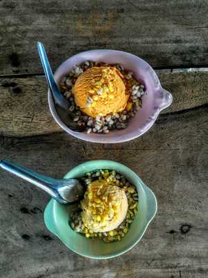 นัฐพร ไอศกรีมกะทิสด