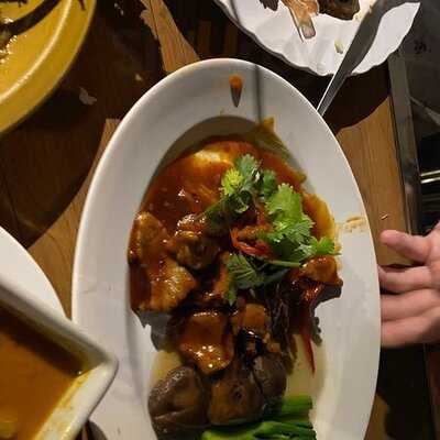 Yok Yor Marina & Restaurant