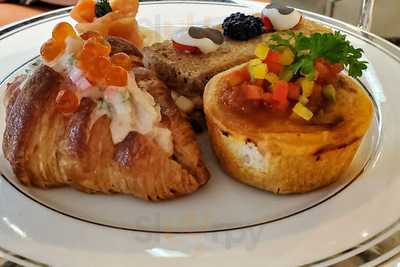 Harrods Cafe And Ice Cream Parlour, Emquartier