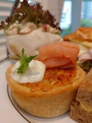 Harrods Cafe And Ice Cream Parlour, Emquartier