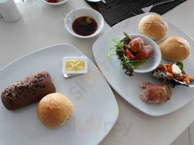 เดอะเทอเรสแอด 72 เรสเตอรองท์แอนด์บาร์