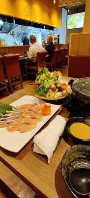 Yuna Japanese Restaurant And Bar