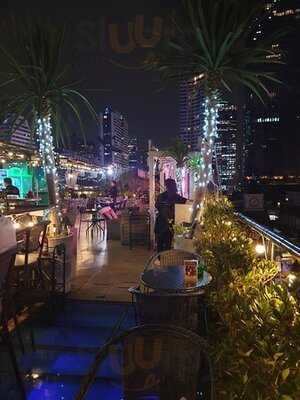 Heaven Rooftop Bar & Lounge