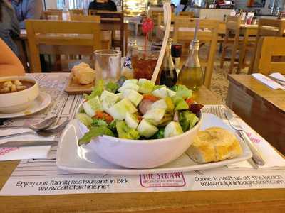 Crepe And Co Restaurant