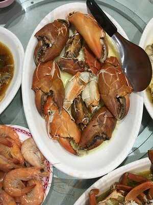 ภัตตาคารอาหารจีน ตั้งใจอยู่