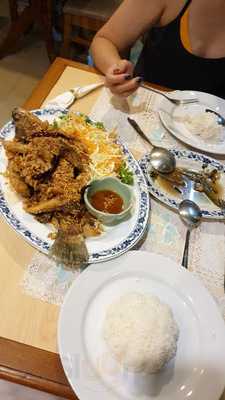 ลิตเติ้ลฮัท (เฮ้าส์ออฟวาฟเฟิล)